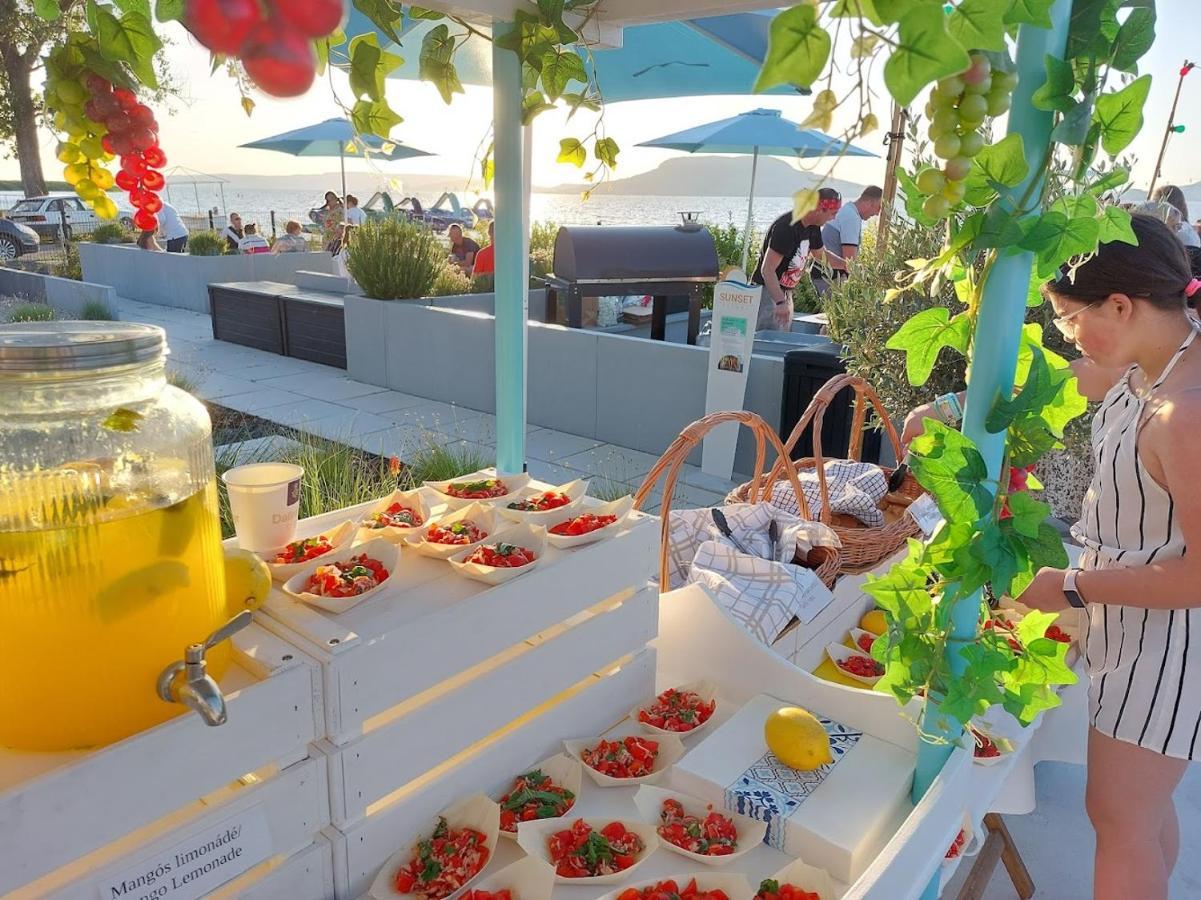Sunset Resort - Lakeside Boutique Apartments Fonyód 外观 照片