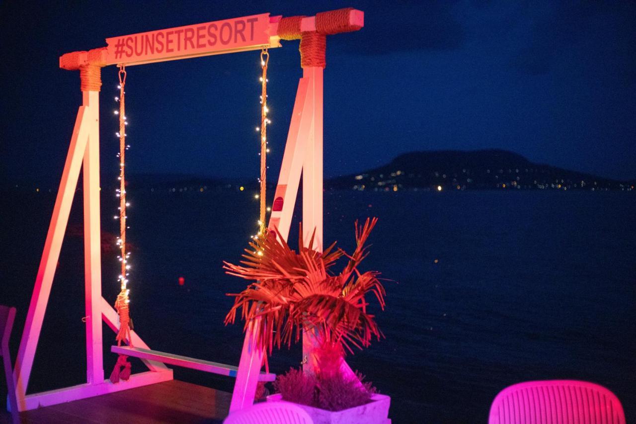 Sunset Resort - Lakeside Boutique Apartments Fonyód 外观 照片
